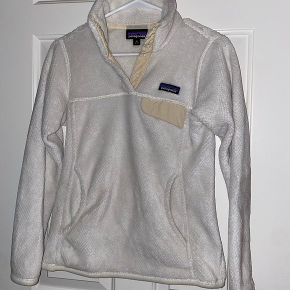 Patagonia Cream Fleece Pullover - Picture 5 of 10